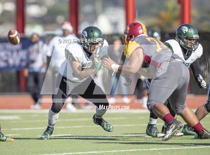 Thumbnail 2 in Gardena vs. Lincoln (CIF State D7-AA Final) photogallery.