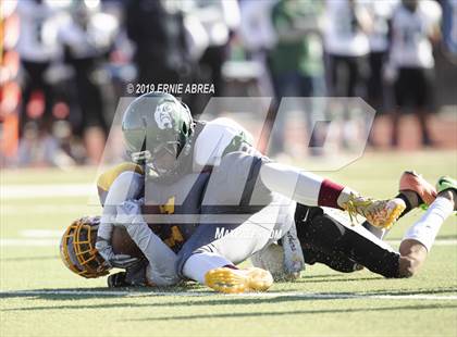 Thumbnail 2 in Gardena vs. Lincoln (CIF State D7-AA Final) photogallery.