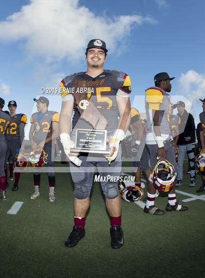 Thumbnail 2 in Gardena vs. Lincoln (CIF State D7-AA Final) photogallery.