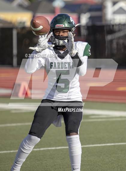 Thumbnail 1 in Gardena vs. Lincoln (CIF State D7-AA Final) photogallery.
