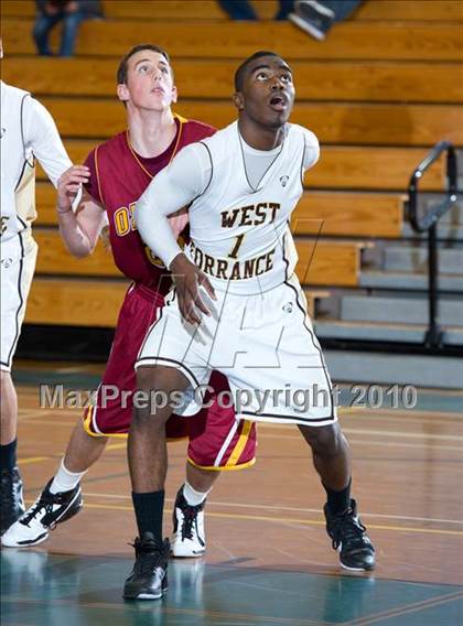 Thumbnail 3 in Oxnard vs. West (Santa Barbara Holiday Classic Tournament) photogallery.