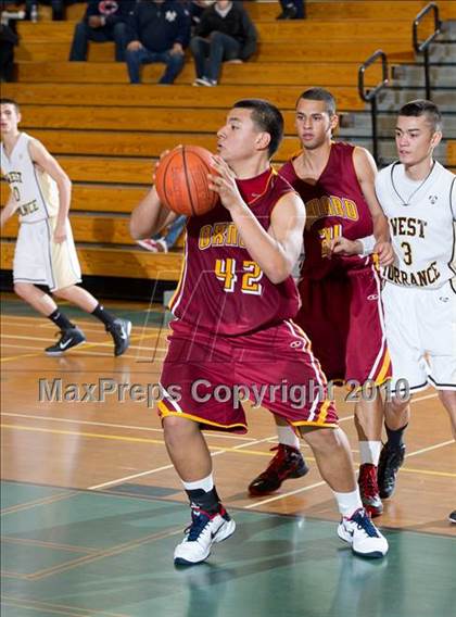 Thumbnail 1 in Oxnard vs. West (Santa Barbara Holiday Classic Tournament) photogallery.