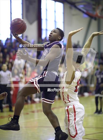 Thumbnail 1 in Stuart Hall @ Saint Mary's (CIF NorCal Regional D4 Final) photogallery.