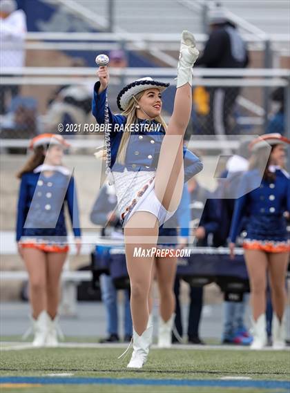 Thumbnail 3 in College Station vs. Wakeland (UIL Football 5A Regional Semifinals) photogallery.