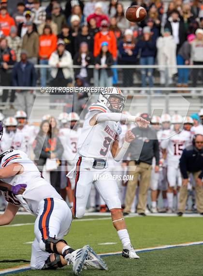 Thumbnail 2 in College Station vs. Wakeland (UIL Football 5A Regional Semifinals) photogallery.