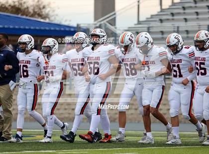 Thumbnail 3 in College Station vs. Wakeland (UIL Football 5A Regional Semifinals) photogallery.