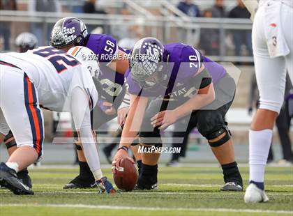 Thumbnail 2 in College Station vs. Wakeland (UIL Football 5A Regional Semifinals) photogallery.
