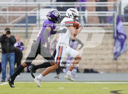 Thumbnail 3 in College Station vs. Wakeland (UIL Football 5A Regional Semifinals) photogallery.