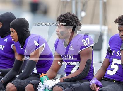 Thumbnail 1 in College Station vs. Wakeland (UIL Football 5A Regional Semifinals) photogallery.