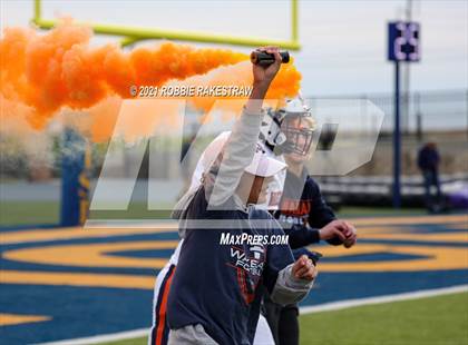 Thumbnail 2 in College Station vs. Wakeland (UIL Football 5A Regional Semifinals) photogallery.