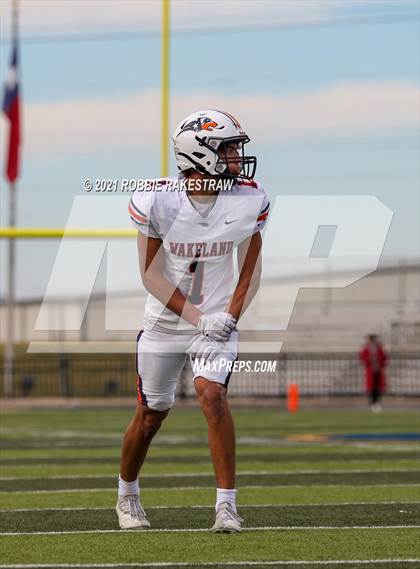 Thumbnail 2 in College Station vs. Wakeland (UIL Football 5A Regional Semifinals) photogallery.