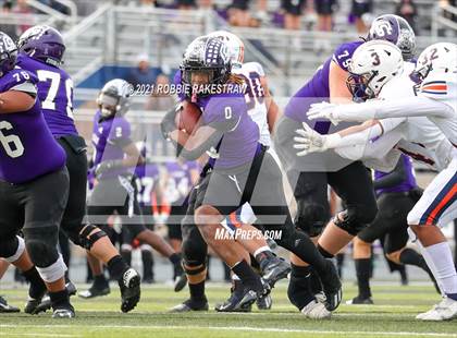 Thumbnail 1 in College Station vs. Wakeland (UIL Football 5A Regional Semifinals) photogallery.
