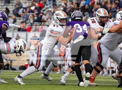 Thumbnail 2 in College Station vs. Wakeland (UIL Football 5A Regional Semifinals) photogallery.