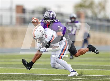 Thumbnail 2 in College Station vs. Wakeland (UIL Football 5A Regional Semifinals) photogallery.