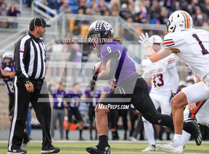Thumbnail 3 in College Station vs. Wakeland (UIL Football 5A Regional Semifinals) photogallery.