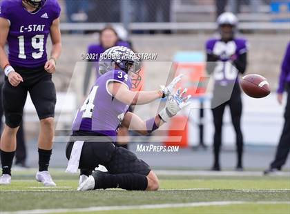 Thumbnail 1 in College Station vs. Wakeland (UIL Football 5A Regional Semifinals) photogallery.