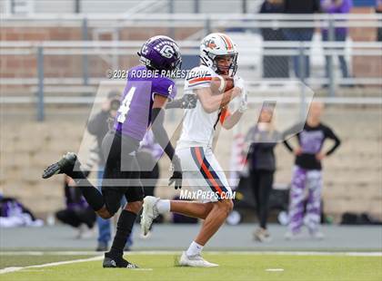 Thumbnail 2 in College Station vs. Wakeland (UIL Football 5A Regional Semifinals) photogallery.