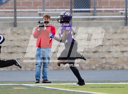 Thumbnail 1 in College Station vs. Wakeland (UIL Football 5A Regional Semifinals) photogallery.