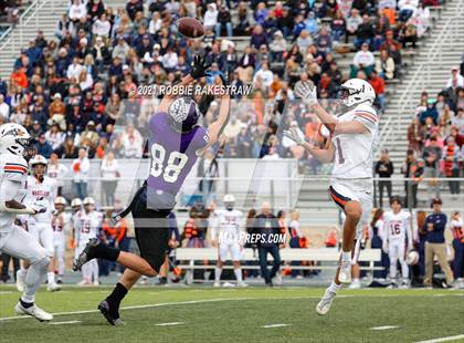 Thumbnail 1 in College Station vs. Wakeland (UIL Football 5A Regional Semifinals) photogallery.