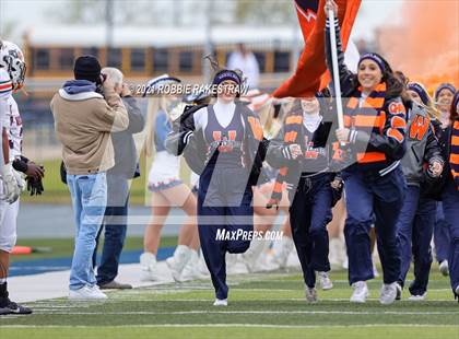 Thumbnail 3 in College Station vs. Wakeland (UIL Football 5A Regional Semifinals) photogallery.