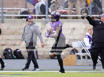 Thumbnail 3 in College Station vs. Wakeland (UIL Football 5A Regional Semifinals) photogallery.