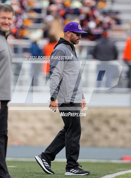 Thumbnail 2 in College Station vs. Wakeland (UIL Football 5A Regional Semifinals) photogallery.