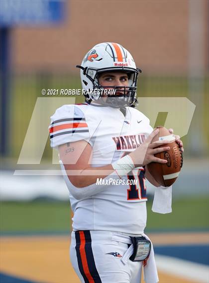 Thumbnail 2 in College Station vs. Wakeland (UIL Football 5A Regional Semifinals) photogallery.
