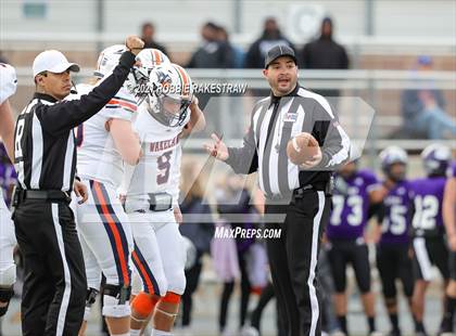 Thumbnail 1 in College Station vs. Wakeland (UIL Football 5A Regional Semifinals) photogallery.