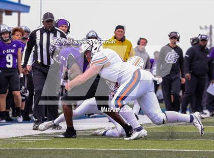 Thumbnail 2 in College Station vs. Wakeland (UIL Football 5A Regional Semifinals) photogallery.