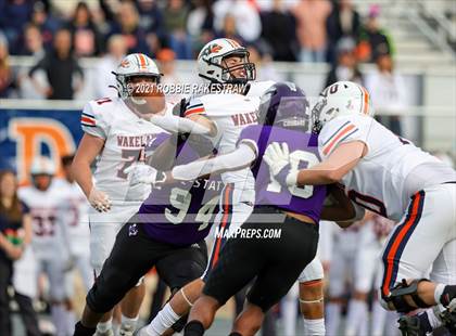 Thumbnail 3 in College Station vs. Wakeland (UIL Football 5A Regional Semifinals) photogallery.