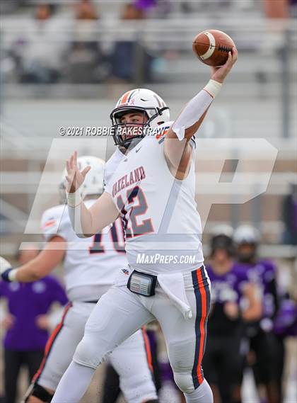 Thumbnail 2 in College Station vs. Wakeland (UIL Football 5A Regional Semifinals) photogallery.