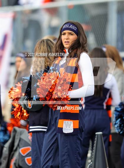 Thumbnail 1 in College Station vs. Wakeland (UIL Football 5A Regional Semifinals) photogallery.