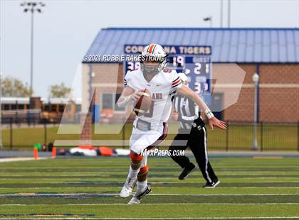 Thumbnail 2 in College Station vs. Wakeland (UIL Football 5A Regional Semifinals) photogallery.