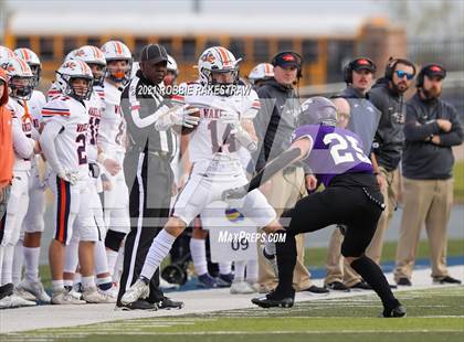 Thumbnail 2 in College Station vs. Wakeland (UIL Football 5A Regional Semifinals) photogallery.