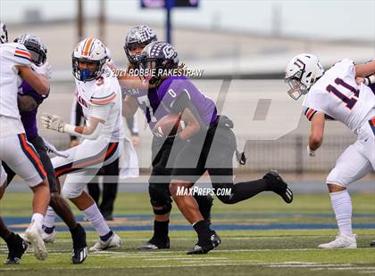 Thumbnail 2 in College Station vs. Wakeland (UIL Football 5A Regional Semifinals) photogallery.