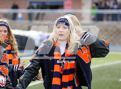 Thumbnail 1 in College Station vs. Wakeland (UIL Football 5A Regional Semifinals) photogallery.