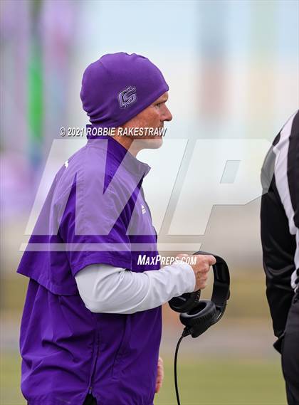 Thumbnail 3 in College Station vs. Wakeland (UIL Football 5A Regional Semifinals) photogallery.