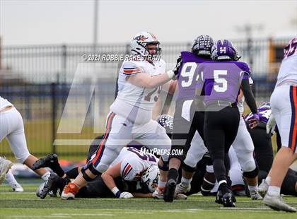 Thumbnail 3 in College Station vs. Wakeland (UIL Football 5A Regional Semifinals) photogallery.