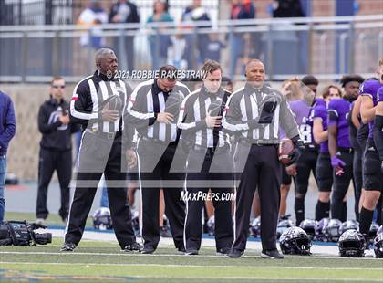 Thumbnail 1 in College Station vs. Wakeland (UIL Football 5A Regional Semifinals) photogallery.