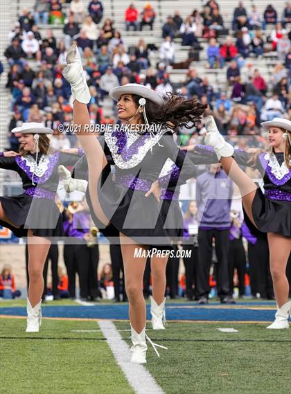 Thumbnail 2 in College Station vs. Wakeland (UIL Football 5A Regional Semifinals) photogallery.