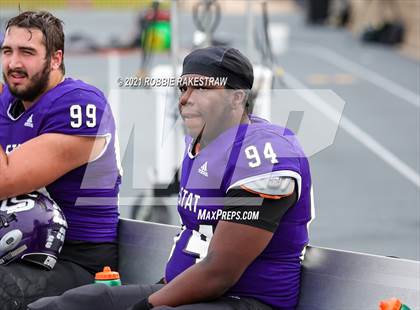 Thumbnail 2 in College Station vs. Wakeland (UIL Football 5A Regional Semifinals) photogallery.