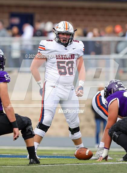 Thumbnail 3 in College Station vs. Wakeland (UIL Football 5A Regional Semifinals) photogallery.