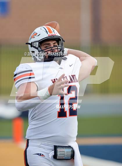 Thumbnail 3 in College Station vs. Wakeland (UIL Football 5A Regional Semifinals) photogallery.