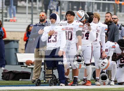 Thumbnail 1 in College Station vs. Wakeland (UIL Football 5A Regional Semifinals) photogallery.