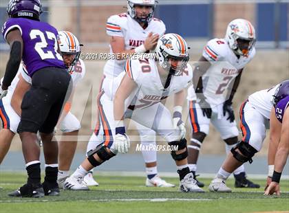 Thumbnail 1 in College Station vs. Wakeland (UIL Football 5A Regional Semifinals) photogallery.