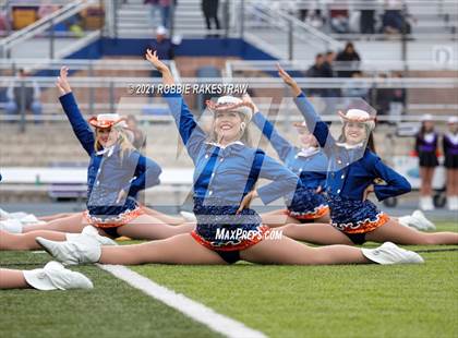Thumbnail 2 in College Station vs. Wakeland (UIL Football 5A Regional Semifinals) photogallery.