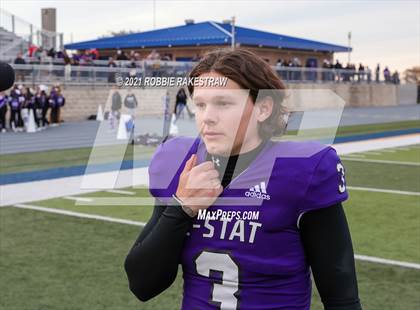 Thumbnail 1 in College Station vs. Wakeland (UIL Football 5A Regional Semifinals) photogallery.