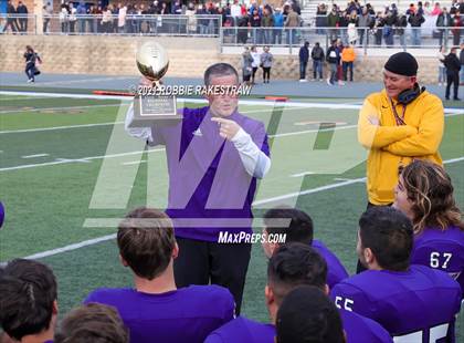Thumbnail 2 in College Station vs. Wakeland (UIL Football 5A Regional Semifinals) photogallery.
