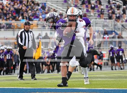 Thumbnail 2 in College Station vs. Wakeland (UIL Football 5A Regional Semifinals) photogallery.