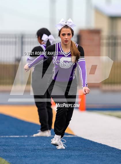 Thumbnail 3 in College Station vs. Wakeland (UIL Football 5A Regional Semifinals) photogallery.